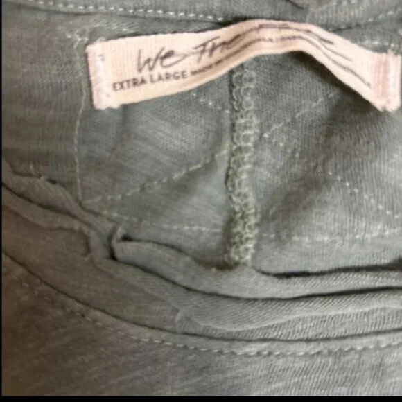 WE THE FREE PEOPLE BE MY BABY TEE TOP SHIRT SAGE GREEN SCALLOPED EDGE NEW L/XL - Picture 7 of 10